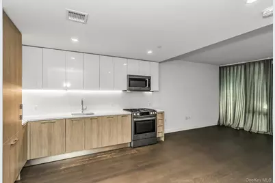 131-03 40th Road #10E, Flushing, NY 11354 - Photo 6