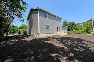 96 Baybright Dr, Shirley, NY 11967 - Photo 2