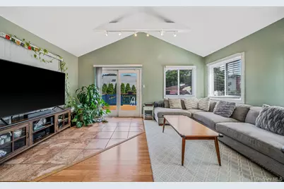 43 Ranch Drive, Shirley, NY 11967 - Photo 4