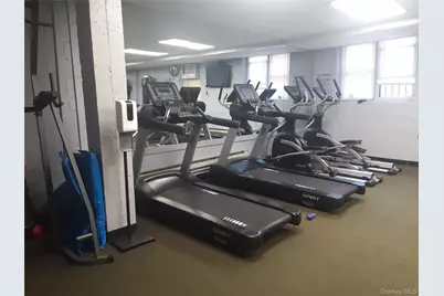 54-40 Little Neck Parkway #4M, Little Neck, NY 11362 - Photo 20