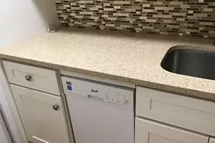 54-40 Little Neck Pkwy, Little Neck, NY 11362 - Photo 14