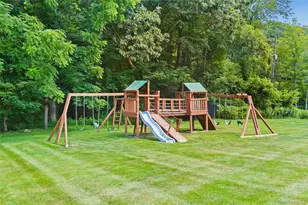 103 Holly Stream Ct, Brewster, NY 10509 - Photo 30