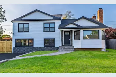 38 Bradford Lane, Bethpage, NY 11714 - Photo 1