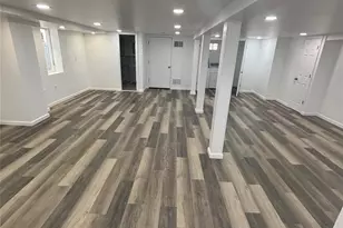 868 Oliver Ave, Westbury, NY 11590 - Photo 38