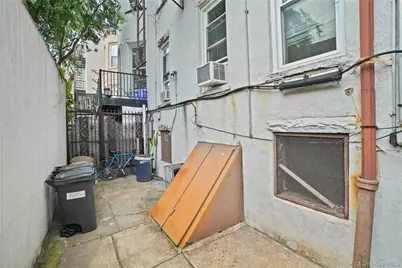 6046 Putnam Avenue, Ridgewood, NY 11385 - Photo 36