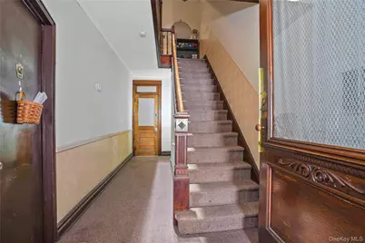 6046 Putnam Avenue, Ridgewood, NY 11385 - Photo 14