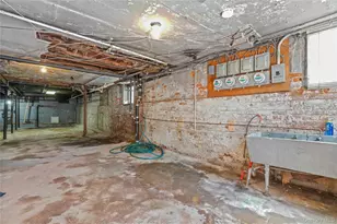 60-46 Putnam Ave, Ridgewood, NY 11385 - Photo 40