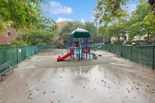 139-15 83 Ave, Briarwood, NY 11435 - Photo 16