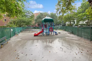 139-15 83 Ave, Briarwood, NY 11435 - Photo 18