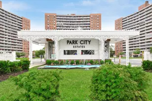 61-45 98th St, Rego Park, NY 11374 - Photo 12