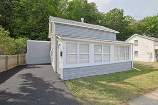 58 Wawayanda Ave, Middletown, NY 10940 - Photo 4