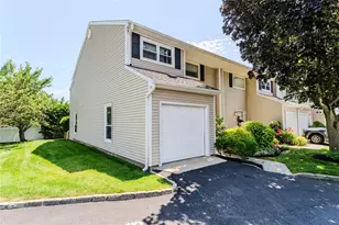 100 Baker Ct, Island Park, NY 11558 - Photo 22