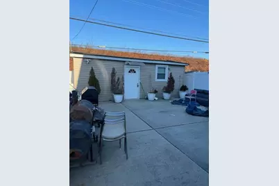 137-45 Bedell Street, Jamaica, NY 11413 - Photo 12