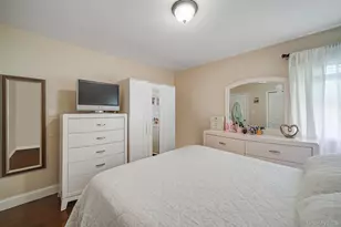 83 Chapel Hill Dr, Brentwood, NY 11717 - Photo 10