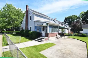 57 Nieman Ave, Lynbrook, NY 11563 - Photo 2