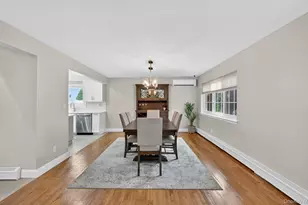 321 Lagoon Dr S, Copiague, NY 11726 - Photo 8