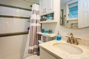 6 Freshman Ln, Stony Brook, NY 11790 - Photo 14