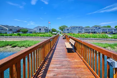 100 Baker Court #36, Island Park, NY 11558 - Photo 6