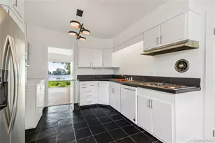 1160 Greacen Point Rd, Mamaroneck, NY 10543 - Photo 18