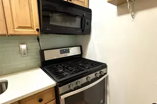 100 Diplomat Dr, Mount Kisco, NY 10549 - Photo 4