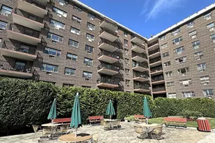 100 Diplomat Dr, Mount Kisco, NY 10549 - Photo 32