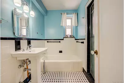 118-11 84th Avenue #415, Kew Gardens, NY 11415 - Photo 22