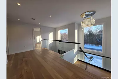 65 Page Lane, Westbury, NY 11590 - Photo 28