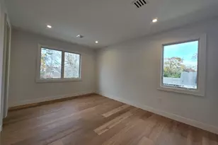 65 Page Ln, Westbury, NY 11590 - Photo 20