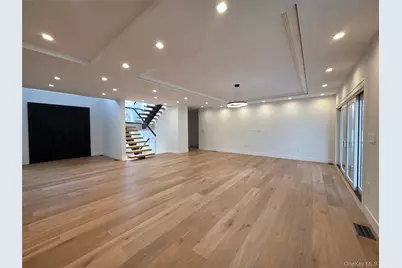 65 Page Lane, Westbury, NY 11590 - Photo 10