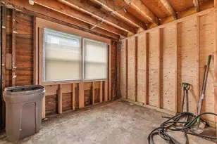 130 E Carmans Rd, Farmingdale, NY 11735 - Photo 4