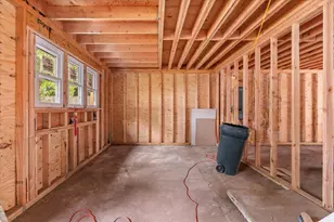 130 E Carmans Rd, Farmingdale, NY 11735 - Photo 8