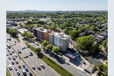 18331 Horace Harding Expressway, Fresh Meadows, NY 11365 - Photo 40