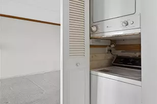 175 Maple Ave, Westbury, NY 11590 - Photo 16