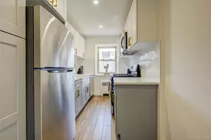 144-60 Gravett Rd, Flushing, NY 11367 - Photo 18