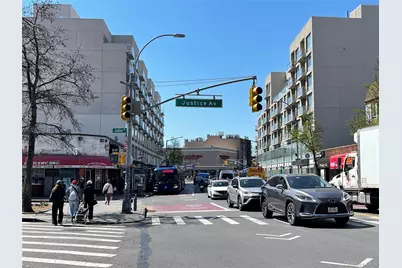 8827 53 Rd Avenue #2R, Elmhurst, NY 11373 - Photo 2
