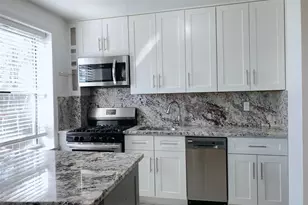 141-35 79th Ave, Flushing, NY 11367 - Photo 4