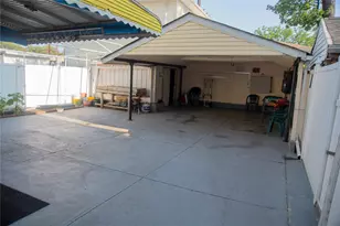 135-40 Alwick Rd, Ozone Park, NY 11420 - Photo 32