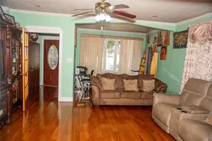 135-40 Alwick Rd, Ozone Park, NY 11420 - Photo 4