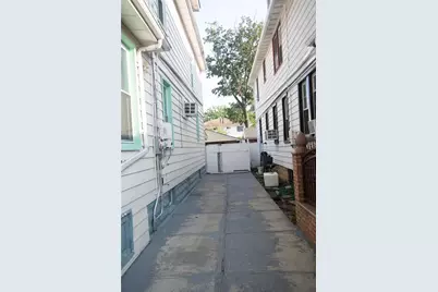 135-40 Alwick Road, Ozone Park, NY 11420 - Photo 36