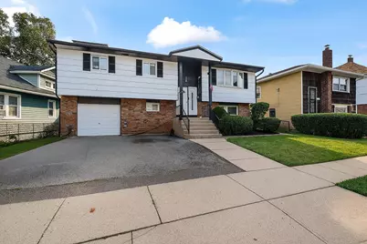 22 Hudson Place, Hempstead, NY 11550 - Photo 2