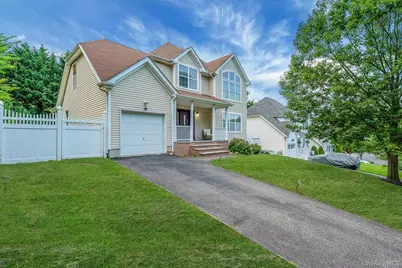 11 Gladysz Way, Port Jefferson, NY 11777 - Photo 2