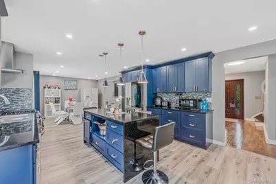 11 Gladysz Way, Port Jefferson, NY 11777 - Photo 18