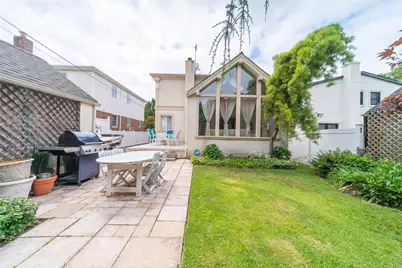 145-67 5th Avenue, Whitestone, NY 11357 - Photo 24