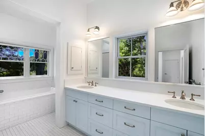 84 Oyster Shores Road, East Hampton, NY 11937 - Photo 14