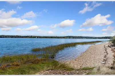 84 Oyster Shores Road, East Hampton, NY 11937 - Photo 32