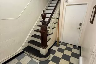 37 Lutheran St, Newburgh, NY 12550 - Photo 4