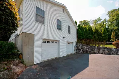 47 Red Schoolhouse Road, Chestnut Ridge, NY 10977 - Photo 8