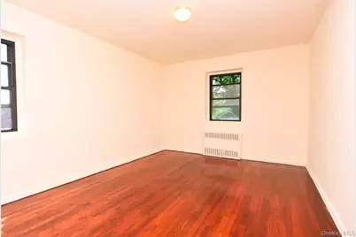 118-66 Metropolitan Avenue #6J, Kew Gardens, NY 11415 - Photo 12