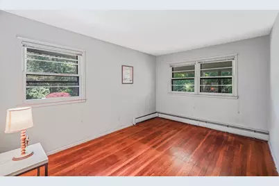 203 Deer Park Road, Dix Hills, NY 11746 - Photo 34