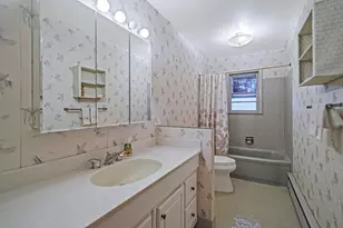 203 Deer Pk Rd, Dix Hills, NY 11746 - Photo 36